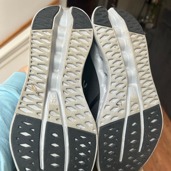 On Cloud Cloudsurfer - Picture 6 of 6